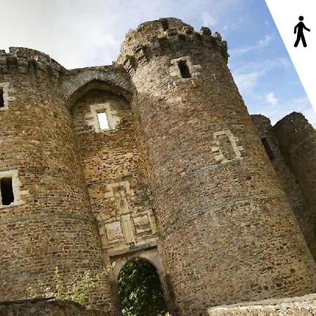 A6 - Comme A La Maison -