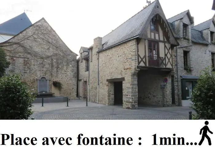 A6 - Comme A La Maison -