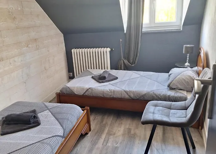 A6 - Comme A La Maison -